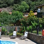 Con Piscina Lebanes Picos De Europa Apartment Torices
