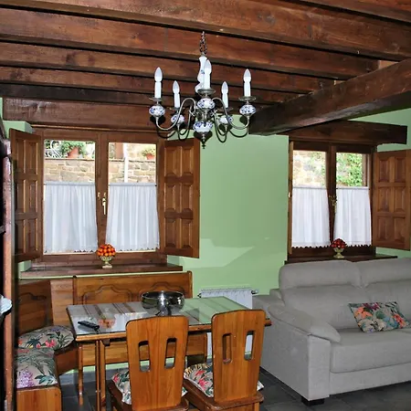 Con Piscina Lebanes Picos De Europa Torices