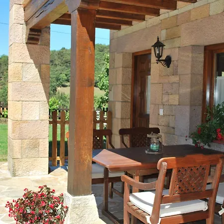 Con Piscina Lebanes Picos De Europa Torices