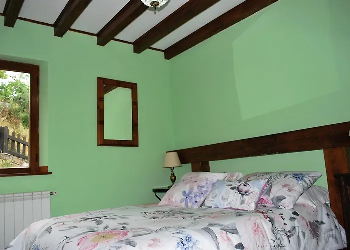 Con Piscina Lebanes Picos De Europa Apartment