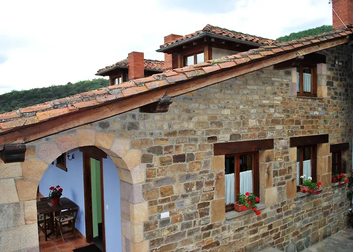 Con Piscina Lebanes Picos De Europa *