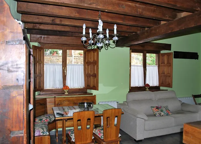 Con Piscina Lebanes Picos De Europa Torices