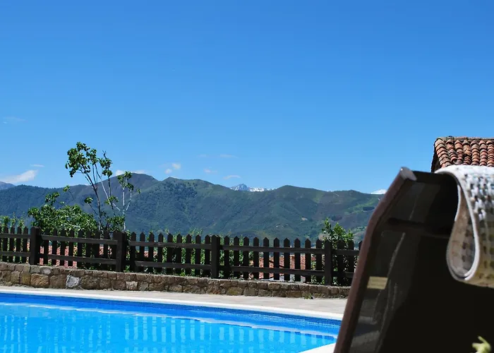 Con Piscina Lebanes Picos De Europa Apartment Torices